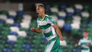 Shamrock Rovers ease to dominant win over Larne