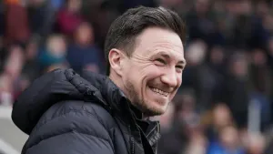 Stuart Maynard praises goalkeeper Alex Bass after Notts County win at Carlisle