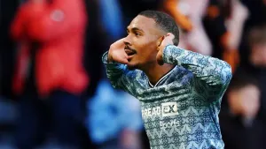 Sunderland lead the Championship again as Wilson Isidor’s solo goal sinks Hull