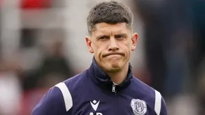 ‘Unacceptable’ performance hurts Stevenage boss Alex Revell