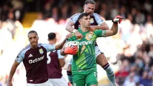 Unai Emery salutes ‘best in world’ Emiliano Martinez after Villa win at Fulham