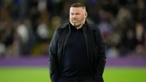 Wayne Rooney sent off as Plymouth claim dramatic late win over Blackburn