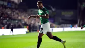 Andre Gray’s late equaliser preserves Plymouth’s unbeaten home run