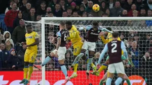 Aston Villa’s winless run continues as Ross Barkley salvages draw against Palace