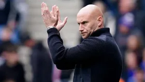 David Gray delighted to see Hibernian play with confidence after struggles