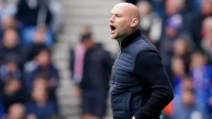 David Gray determined to keep hold of Hibernian reins despite latest loss