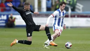 Hartlepool overcome early Daniel Dodds dismissal to earn Eastleigh point
