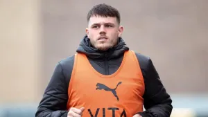 Jack Stretton’s red card costly as Woking lose at home to Yeovil