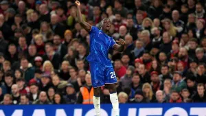 Moises Caicedo denies Ruud van Nistelrooy second win as Man Utd interim boss