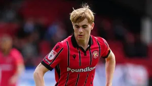 Nathan Lowe rescues draw for Walsall in bad-tempered clash with Crewe