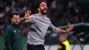 New head coach Ruben Amorim meets members of Manchester United squad