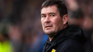 Nigel Clough hopes Mansfield start getting results their performances deserve