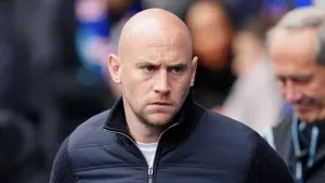 Pressure increases on boss David Gray as Hibs go down to St Mirren