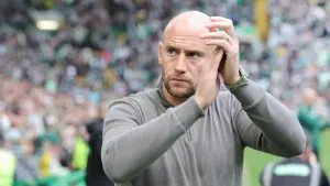 Struggling Hibernian back boss David Gray