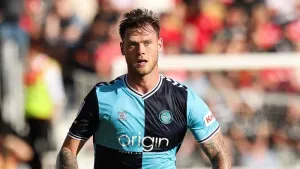 Wycombe maintain four-point lead with thrilling win over Lincoln