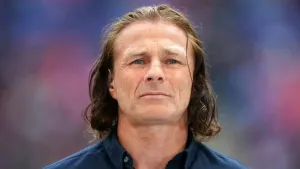 Gareth Ainsworth hails Shrewsbury’s ‘superb’ defending in win over Lincoln