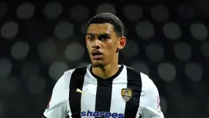 Kairo Mitchell brace gives Rochdale win at Fylde