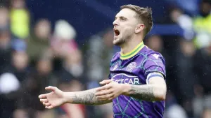 Lewis Wing bags a brace as Reading sweep aside Cambridge