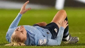 Manchester City captain Alex Greenwood undergoes knee surgery
