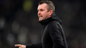 Nathan Jones: Charlton players are giving everything to turn around form
