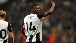 Newcastle boss Eddie Howe hails Alexander Isak’s ‘best performance of season’