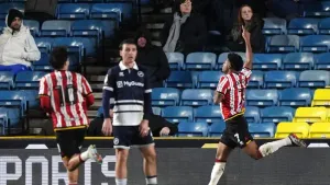 Rhian Brewster sends Sheffield United top with win at Millwall