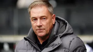 Scott Lindsey wanted more from MK Dons in draw with Crewe