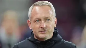 We need everyone together – Neil Critchley calls for unity at Hearts