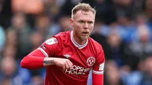 Aiden O’Brien nets debut equaliser to earn Woking point at Yeovil