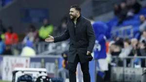 Cardiff manager Omer Riza vows to appeal Calum Robinson red card