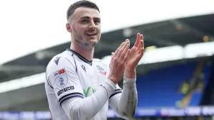 Huddersfield’s unbeaten run comes to an end against managerless Bolton