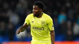 Jaheim Headley strike sends Port Vale back into automatic promotion places