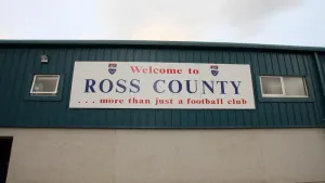 Late Ronan Hale penalty sees Ross County snatch draw with Hibernian