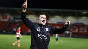 Lee Bell hails ‘relentless’ Railwaymen as Crewe climb to second with Bromley win