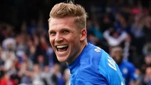 Promotion-chasing Stockport ease to victory over lowly Crawley