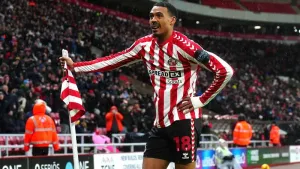 Regis Le Bris and John Mousinho hail Sunderland striker’s Wilson Isidor ability