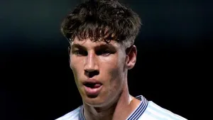 Bristol Rovers leave it late to snatch a point against Stockport