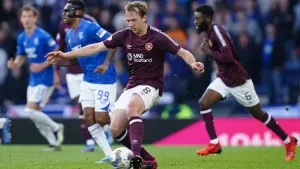 Calem Nieuwenhof scores as Hearts fight back to beat St Mirren