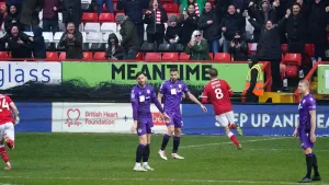 Charlton ease past Stevenage to move into the top six