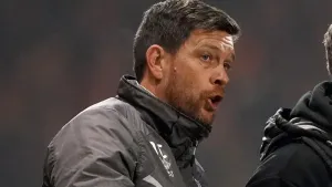 Darrell Clarke frustrated at Barnsley’s missed opportunities in Burton stalemate