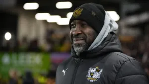 Darren Moore praises Port Vale for overcoming ‘another hurdle’ in promotion push
