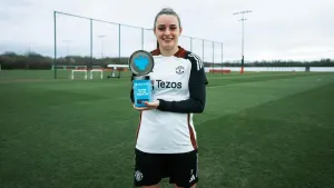 Ella Toone says speaking about father’s death allows her to ‘focus on football’