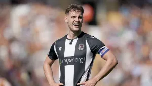 Grimsby keep play-off charge on track with victory over Fleetwood