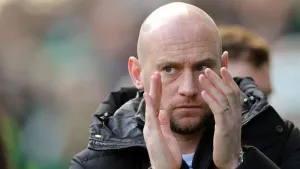 Hibernian score two late goals to win at Dundee United and move up to fourth