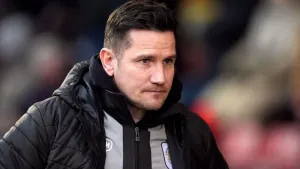 Lee Bell unhappy with referee choice for Crewe’s defeat at AFC Wimbledon