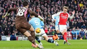 Monday’s briefing: Arsenal humble Man City and Marcus Rashford leaves Man Utd