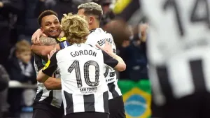 Newcastle seal dominant win over Arsenal to reach Carabao Cup final