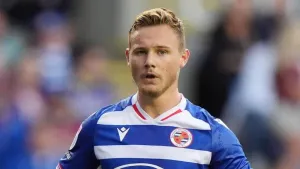 Reading’s play-off hopes hit as they are held in scrappy Shrewsbury draw