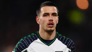 Sunderland boss Regis Le Bris believes Enzo Le Fee is destined for the top