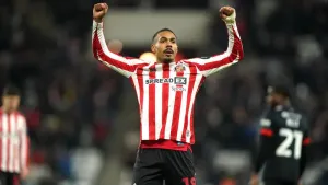 Sunderland maintain promotion push and sink Luton to foot of the table